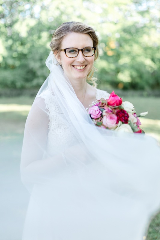 wedding pretty bride by sarahandsamuelphotography